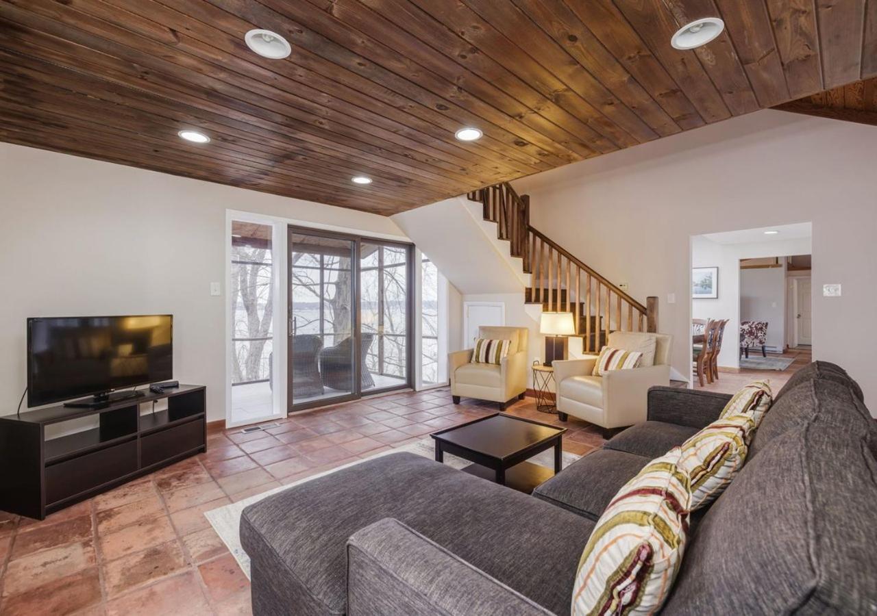 2 Bedroom Newly Renovated Waterfront Home; 10 Min From Mgm & The Gaylord Fort Washington Exterior photo