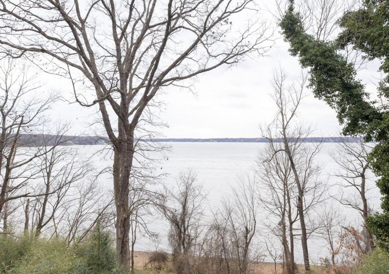 2 Bedroom Newly Renovated Waterfront Home; 10 Min From Mgm & The Gaylord Fort Washington Exterior photo